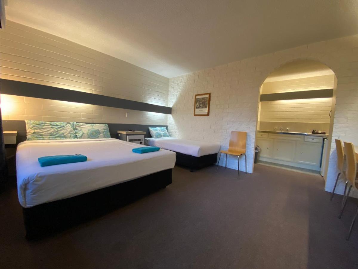 Mahogany Motel Warrnambool Esterno foto