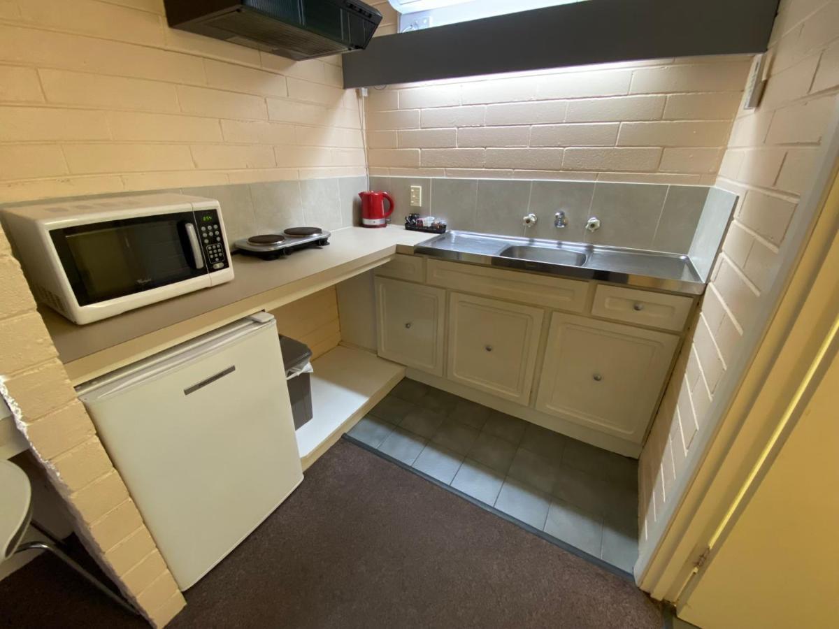 Mahogany Motel Warrnambool Esterno foto