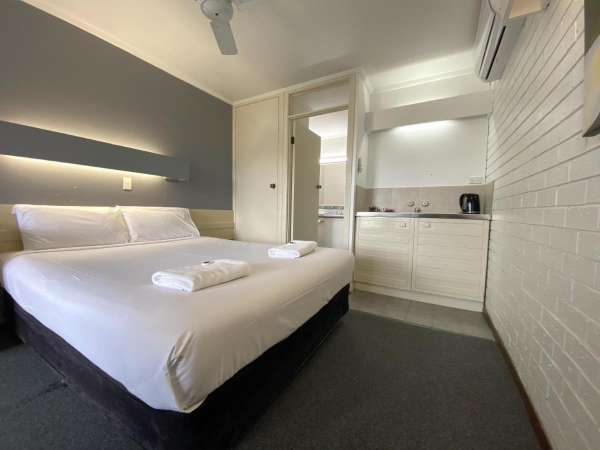 Mahogany Motel Warrnambool Esterno foto
