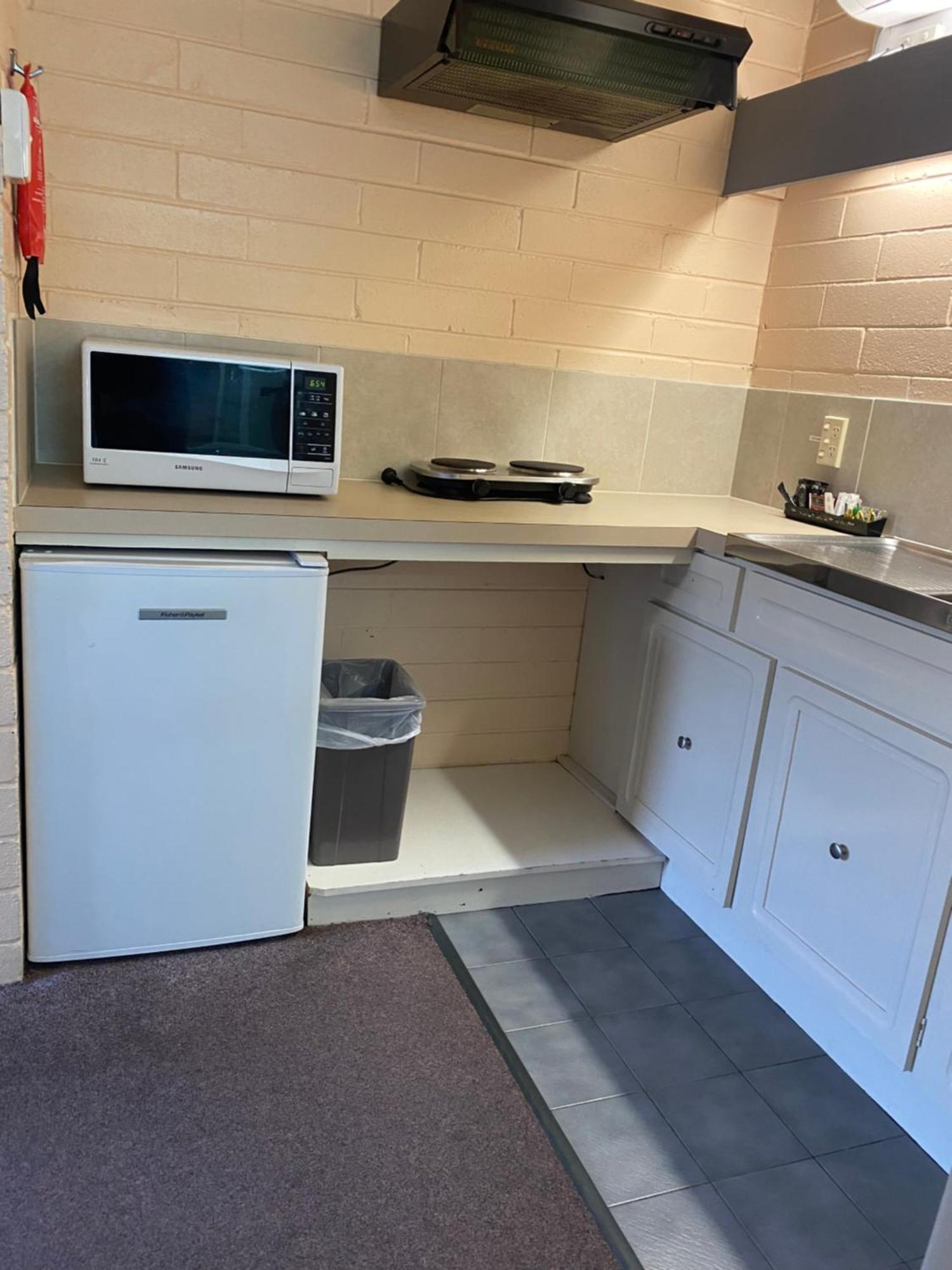 Mahogany Motel Warrnambool Esterno foto