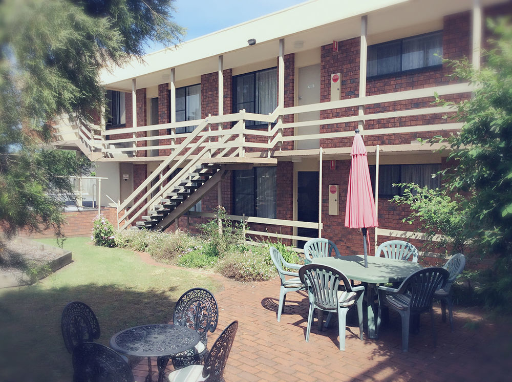 Mahogany Motel Warrnambool Esterno foto