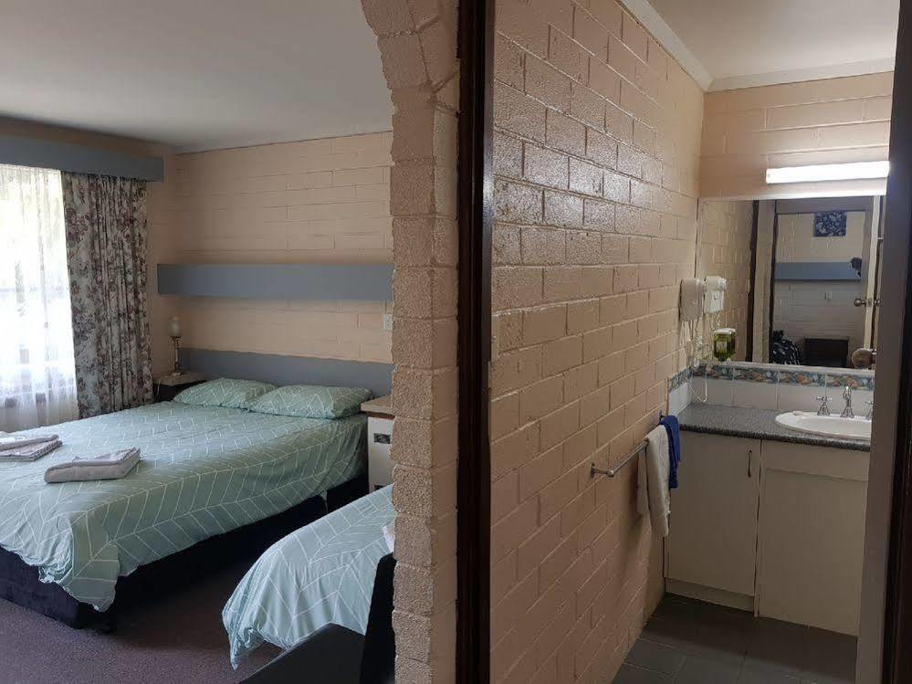 Mahogany Motel Warrnambool Esterno foto
